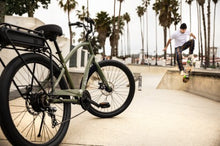 Load image into Gallery viewer, Townie Go 7D Step Over - Newport Cruisers
